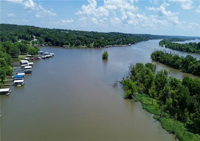 Homes for sale in Warsaw, MO | 29460 Huse St, Warsaw, MO 65355 | MLS# 2630368