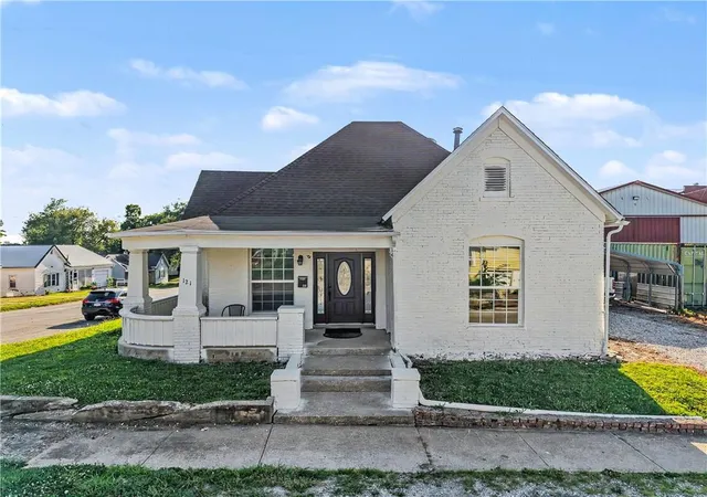 1st image of 121 S Water St, Milan, MO 63556 | MLS# 2630377