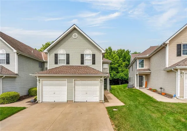 Homes for sale in Kansas City, MO | 8124 N Elmwood Ave, Kansas City, MO 64119 | MLS# 2630384