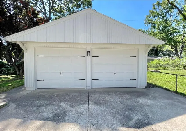 2nd image of 3520 S Liberty St, Independence, MO 64055 | MLS# 2630392