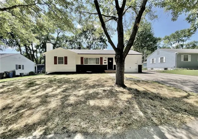 29th image of 3520 S Liberty St, Independence, MO 64055 | MLS# 2630392
