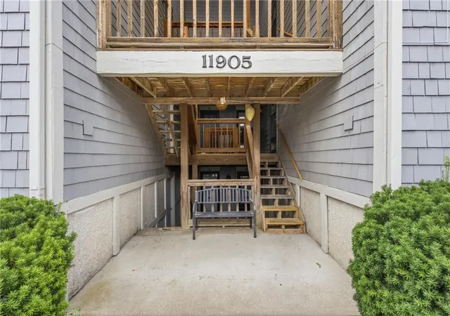 3rd image of 11905 W 58Th Ter #E, Shawnee, KS 66216 | MLS# 2630401