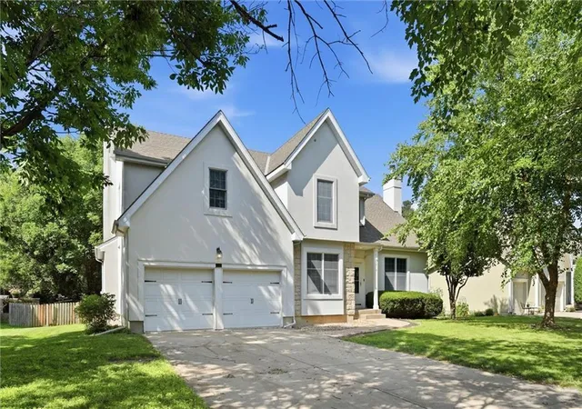 1st image of 5216 W 158th Place, Overland Park, KS 66224 | MLS# 2630405