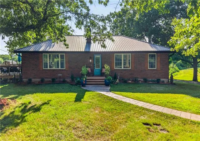 1st image of 32240 Rockville Rd, Louisburg, KS 66053 | MLS# 2630406