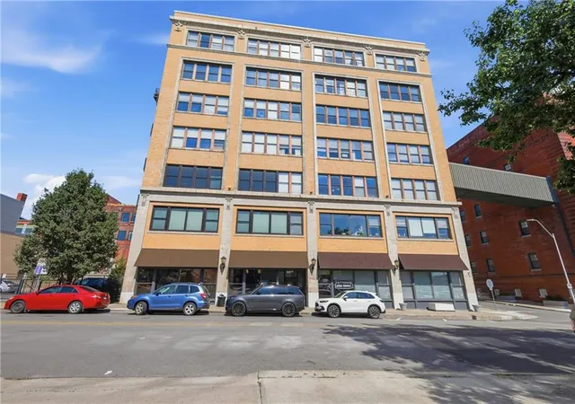 23rd image of 1535 Walnut St #306, Kansas City, MO 64108 | MLS# 2630411