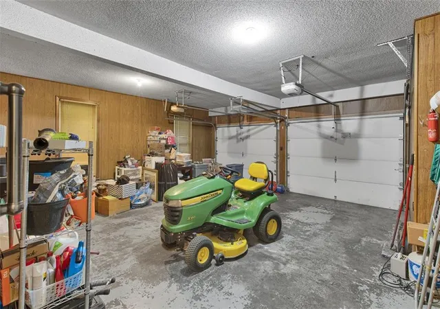 Homes for sale in Gladstone, MO | 6809 N Agnes Ave, Gladstone, MO 64119 | MLS# 2630413