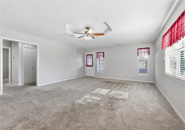Homes for sale in Raymore, MO | 616 Twilight Dr, Raymore, MO 64012 | MLS# 2630419