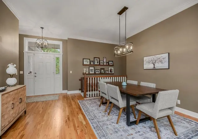 Photo 3 of Sale Pending at 916 Sw Lauren Ct, Lees Summit, MO 64081 | MLS# 2630434 | Listing updated on 2026-07-17