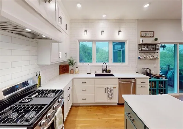 Photo 2 of Single family home for sale at 5612 Nw 96th Street, Kansas City, MO 64154 | MLS# 2630437 | Listing updated on 2026-09-17