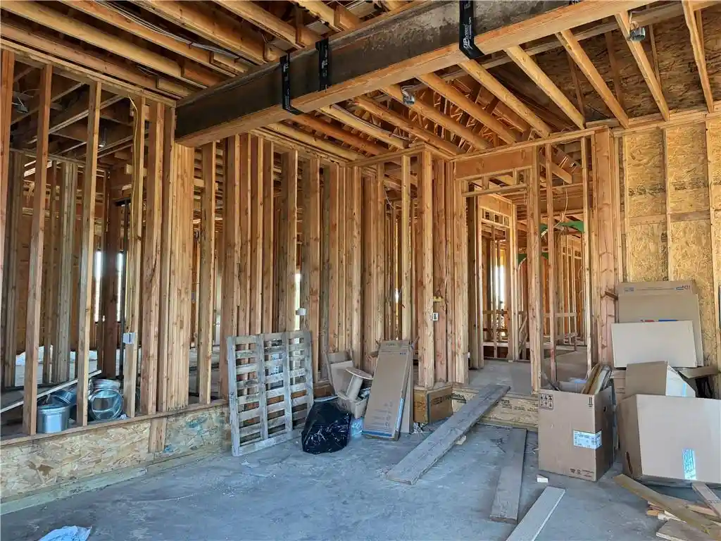 Photo 3 of Single family home for sale at 18501 Floyd St, Stilwell, KS 66085 | MLS# 2630443 | Listing updated on 2026-10-15