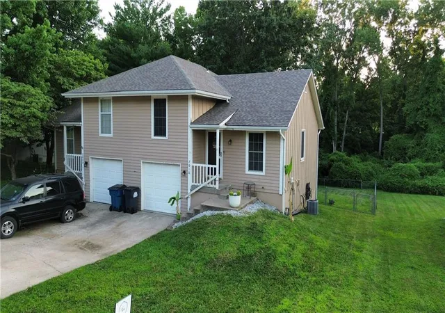 Homes for sale in Liberty, MO | 7010 Orchard St, Liberty, MO 64068 | MLS# 2630468
