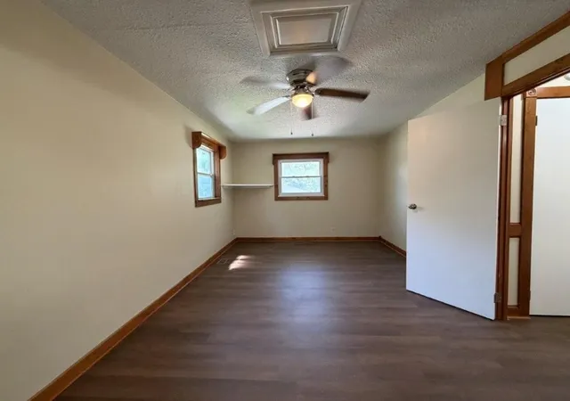 2nd image of 1519 N Geronimo Dr, Independence, MO 64058 | MLS# 2630490