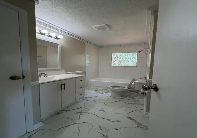 5th image of 1519 N Geronimo Dr, Independence, MO 64058 | MLS# 2630490