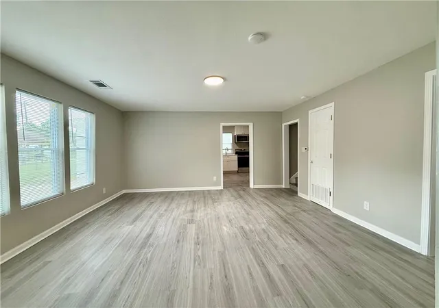 Homes for sale in Ottawa, KS | 1216 S Cedar St, Ottawa, KS 66067 | MLS# 2630510