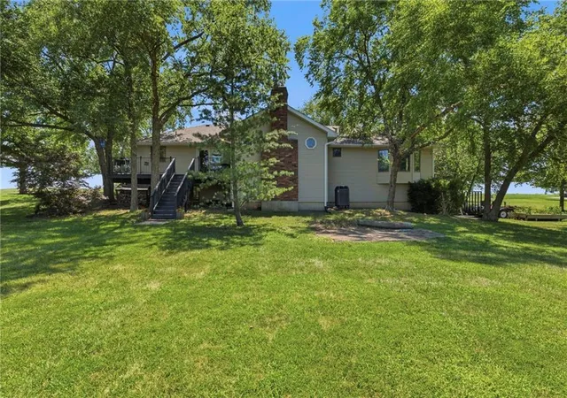 4th image of 1116 W Hubach Hill Rd, Raymore, MO 64083 | MLS# 2630515
