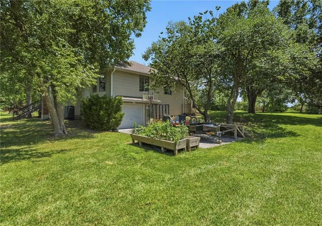 5th image of 1116 W Hubach Hill Rd, Raymore, MO 64083 | MLS# 2630515