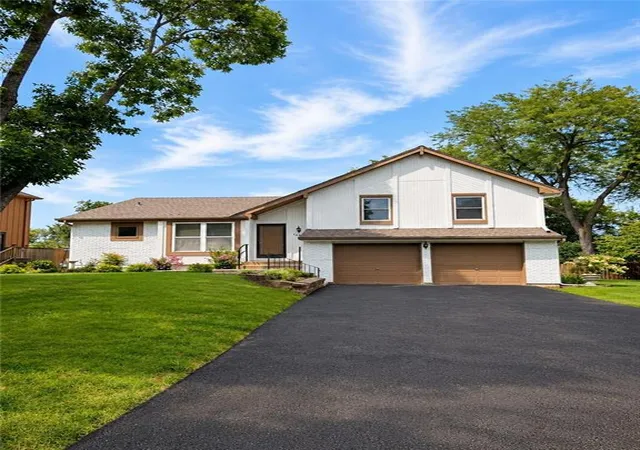 1st image of 14906 W 89th St, Lenexa, KS 66215 | MLS# 2630516