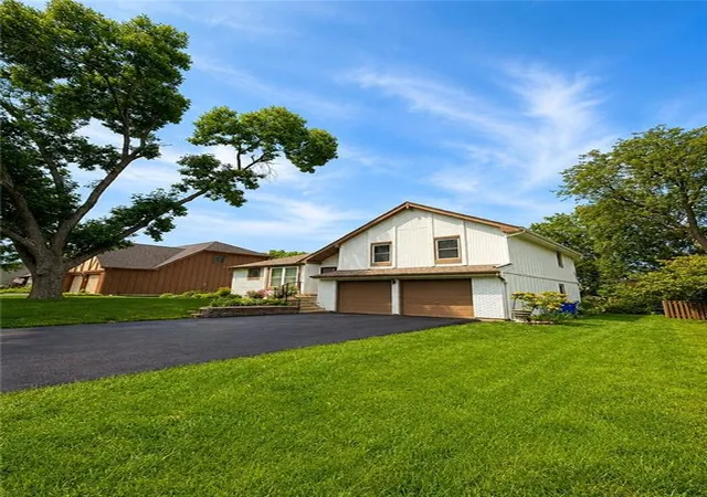 2nd image of 14906 W 89th St, Lenexa, KS 66215 | MLS# 2630516