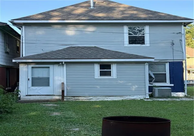 Photo 3 of Single family home for sale at 2510 Montgall Ave, Kansas City, MO 64127 | MLS# 2630517 | Listing updated on 2026-08-20