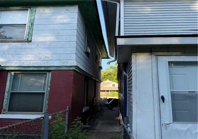 Photo 4 of Single family home for sale at 2510 Montgall Ave, Kansas City, MO 64127 | MLS# 2630517 | Listing updated on 2026-08-20