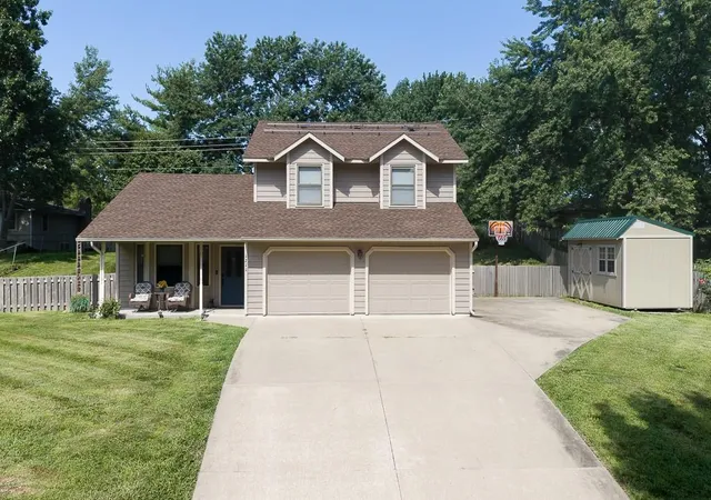 Homes for sale in Eudora, KS | 1211 Maple St, Eudora, KS 66025 | MLS# 2630521