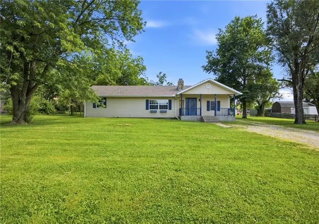 Homes for sale in Fort Scott, KS | 2278 Jayhawk Rd, Fort Scott, KS 66701 | MLS# 2630531