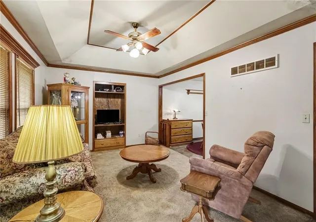 Photo 3 of Single family home for sale at 605 Se Westwind Dr, Lee's Summit, MO 64063 | MLS# 2630536 | Listing updated on 2026-10-15