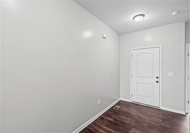 Homes for sale in Olathe, KS | 26165 W 141St Ct, Olathe, KS 66061 | MLS# 2630538