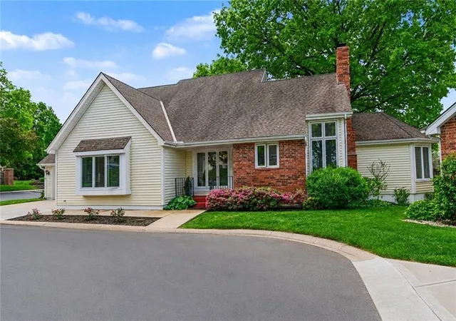 Homes for sale in Prairie Village, KS | 4530 W 90th St, Prairie Village, KS 66207 | MLS# 2630542
