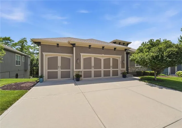 4th image of 404 Se Mill Creek Dr, Lees Summit, MO 64063 | MLS# 2630546