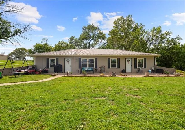 Homes for sale in Mayview, MO | 16527 Varner Rd, Mayview, MO 64071 | MLS# 2630552