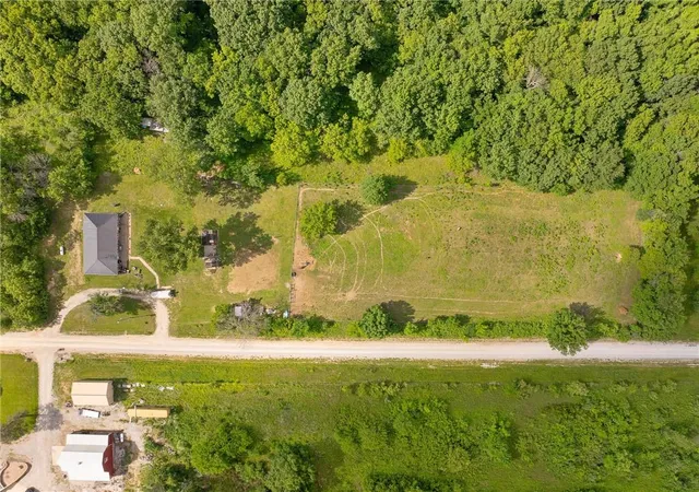 Homes for sale in Mayview, MO | 16527 Varner Rd, Mayview, MO 64071 | MLS# 2630552