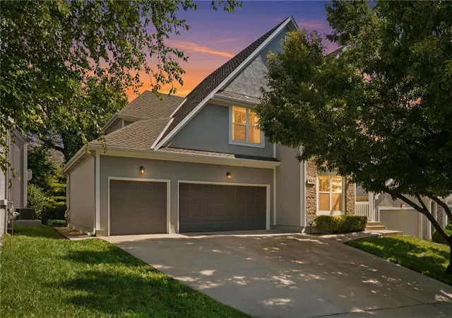 35th image of 1950 W Forest St, Olathe, KS 66061 | MLS# 2630554