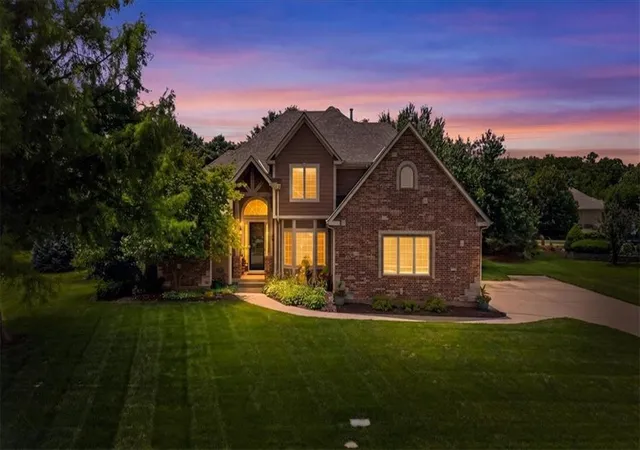 3rd image of 9406 Pleasant Ave, Kansas City, MO 64138 | MLS# 2630555