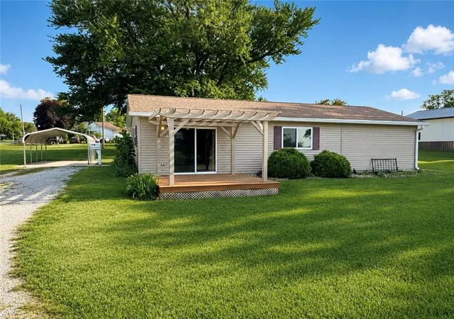 Homes for sale in Clearmont, MO | 101 N Cherry St, Clearmont, MO 64431 | MLS# 2630572