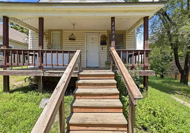 Photo 3 of Single family home for sale at 2202 Wood Ave, Kansas City, KS 66104 | MLS# 2630573 | Listing updated on 2026-08-26