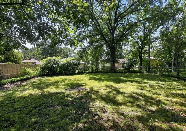 Photo 2 of Sale Pending at 11718 Fuller Ave, Kansas City, MO 64134 | MLS# 2630574 | Listing updated on 2026-09-02