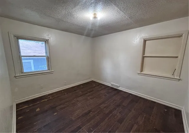 Homes for sale in Kansas City, MO | 4436 Myrtle Ave, Kansas City, MO 64130 | MLS# 2630581