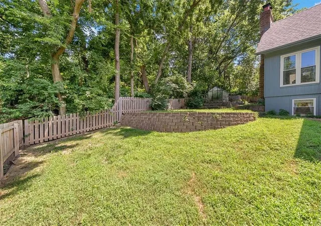 Homes for sale in Blue Springs, MO | 2925 Nw Westbrooke Cir, Blue Springs, MO 64015 | MLS# 2630584