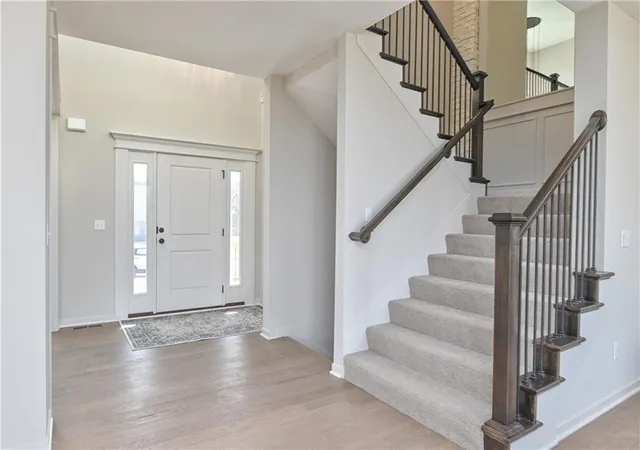 4th image of 6034 Arapahoe St, Shawnee, KS 66226 | MLS# 2630589