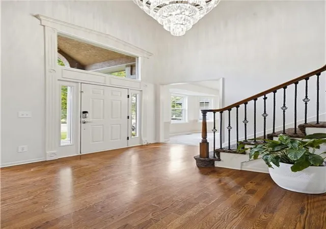 2nd image of 11813 W 138th St, Overland Park, KS 66221 | MLS# 2630598
