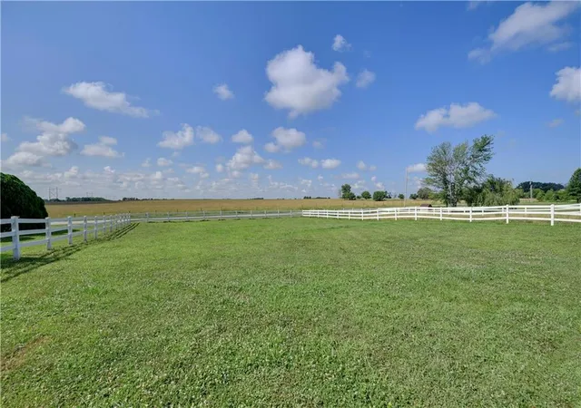 Homes for sale in Bucyrus, KS | 22284 Rosewood St, Bucyrus, KS 66013 | MLS# 2630607