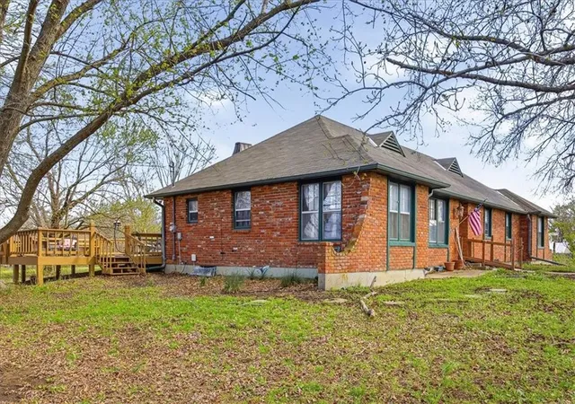 3rd image of 15116 Chestnut St, Basehor, KS 66007 | MLS# 2630611