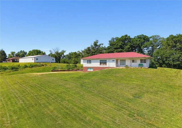 Photo 4 of Single family home for sale at 653 N 2nd Street, Spickard, MO 64679 | MLS# 2630617 | Listing updated on 2026-09-25