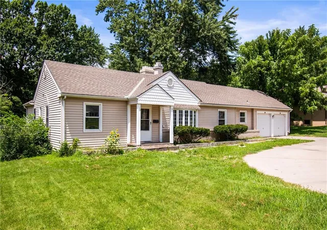 4th image of 2726 S Crysler Ave, Independence, MO 64052 | MLS# 2630626