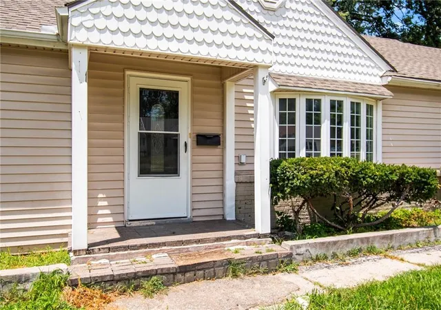 5th image of 2726 S Crysler Ave, Independence, MO 64052 | MLS# 2630626