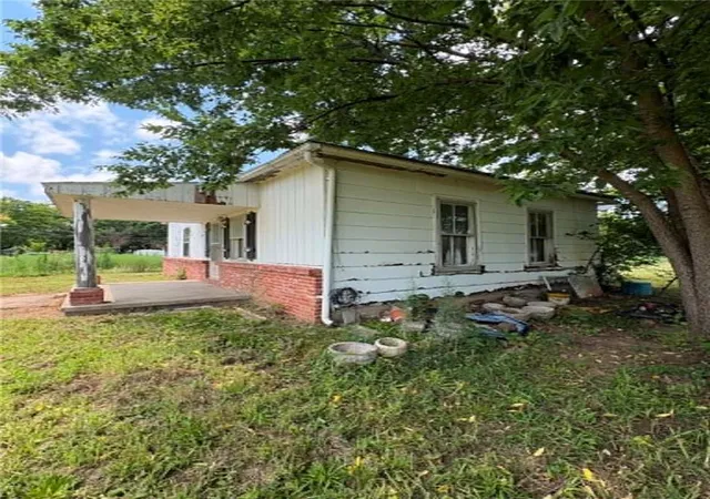 Homes for sale in Mound City, KS | 214 Chestnut St, Mound City, KS 66056 | MLS# 2630630