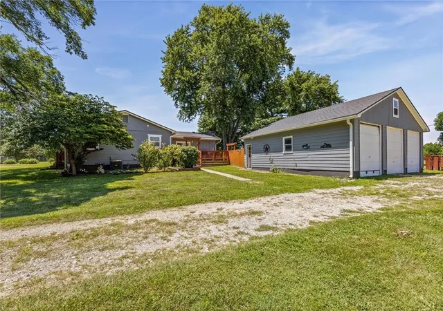 Homes for sale in Lane, KS | 4755 Cloud Ter, Lane, KS 66042 | MLS# 2630640