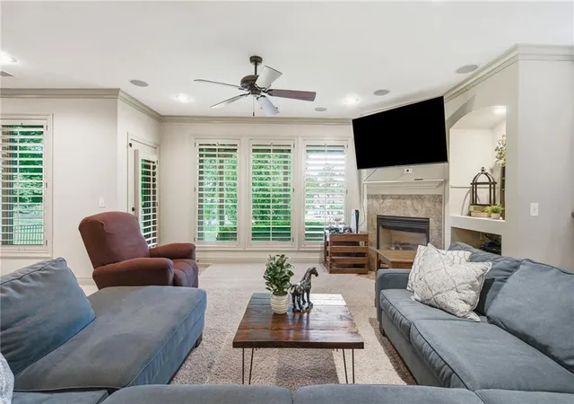 Photo 4 of Sale Pending at 138 S Shore Dr, Greenwood, MO 64034 | MLS# 2630655 | Listing updated on 2026-08-18