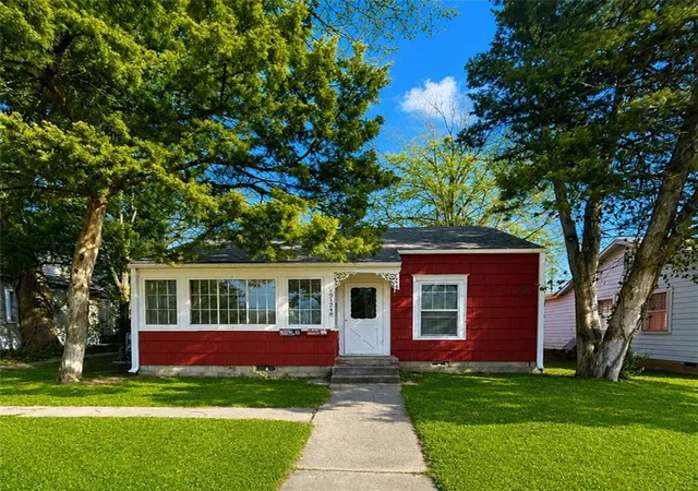 Homes for sale in Pittsburg, KS | 1919 S Broadway St, Pittsburg, KS 66762 | MLS# 2630662